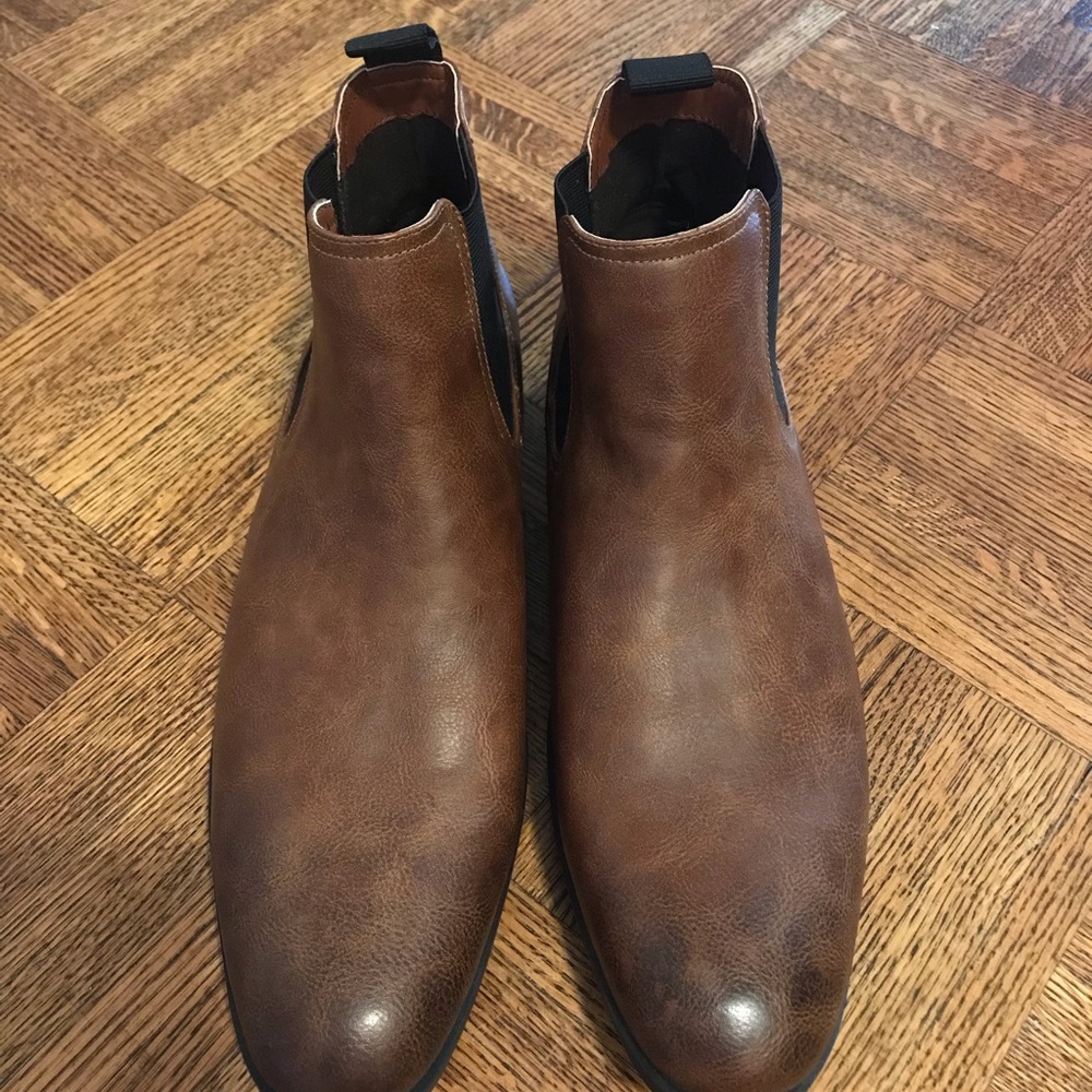 Men's Brown Leather Chelsea Boots